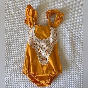 Binwwede Lace Patchwork Romper Sleeveless Backless Bodysuit size 9months